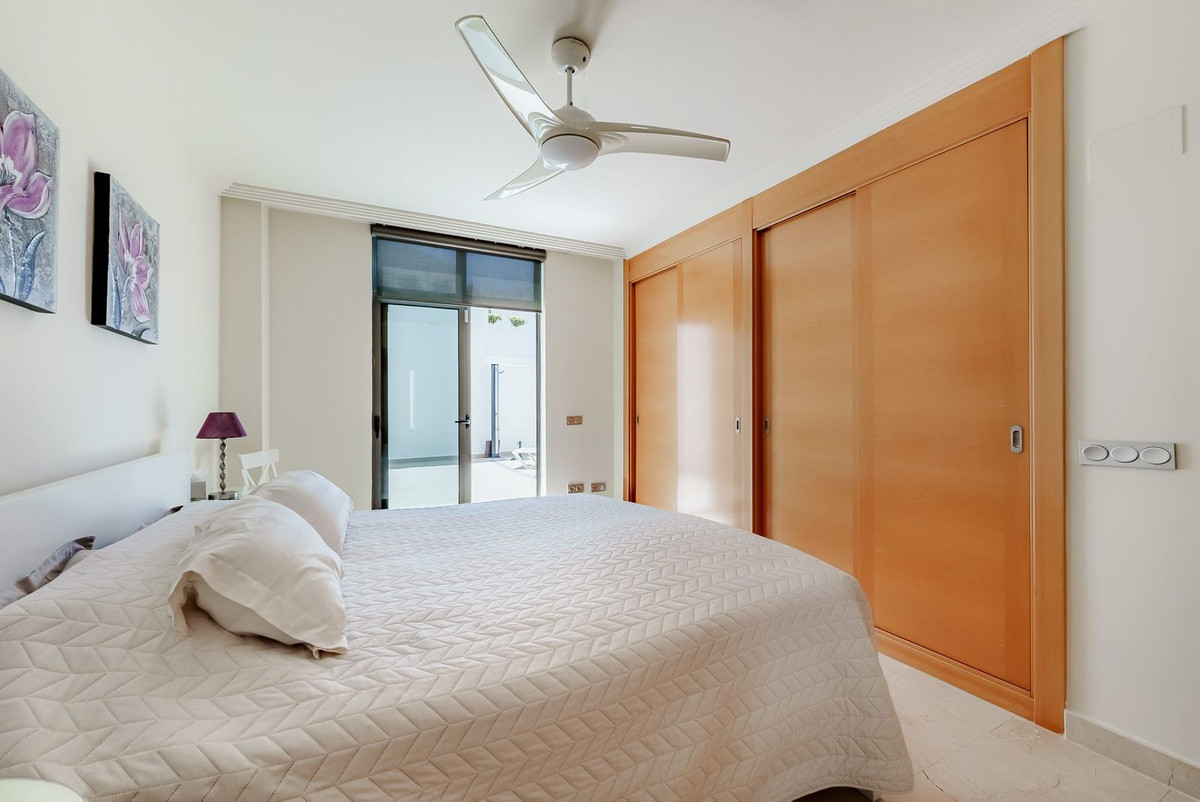 Appartement te koop in Los Flamingos | 2 slaapkamers H5110855