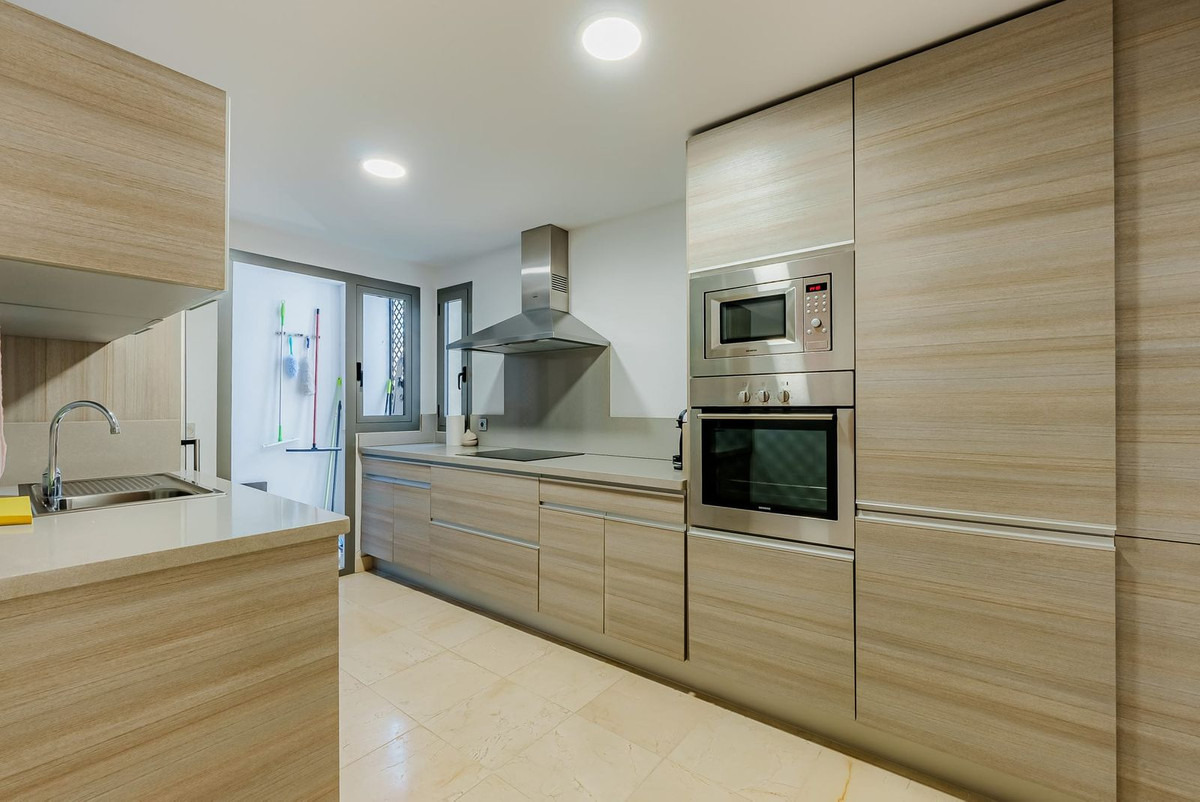 Appartement te koop in Los Flamingos | 2 slaapkamers H5110855