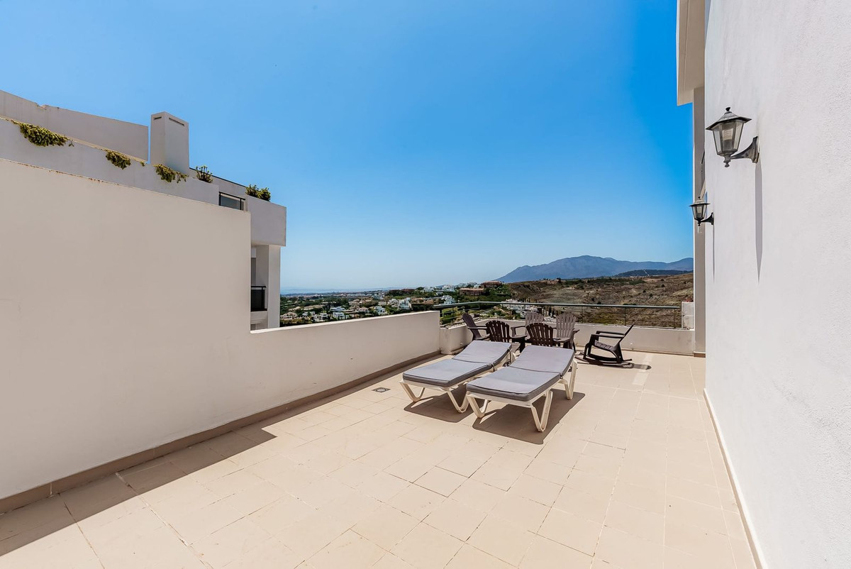 Appartement te koop in Los Flamingos | 2 slaapkamers H5110855