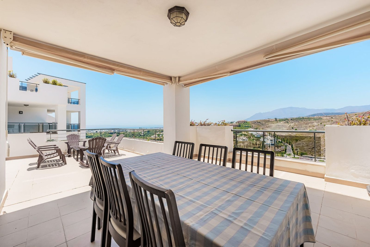 Appartement te koop in Los Flamingos | 2 slaapkamers H5110855
