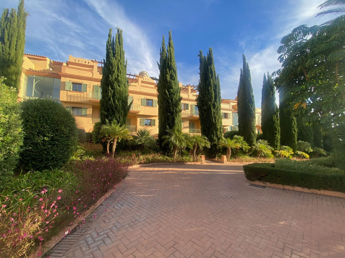 Appartement te koop in Los Flamingos | 3 slaapkamers H5129824