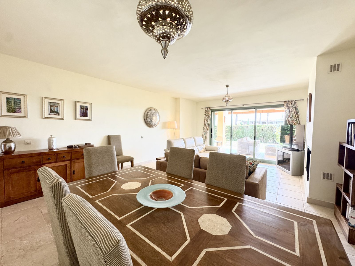 Appartement te koop in Los Flamingos | 3 slaapkamers H5129824