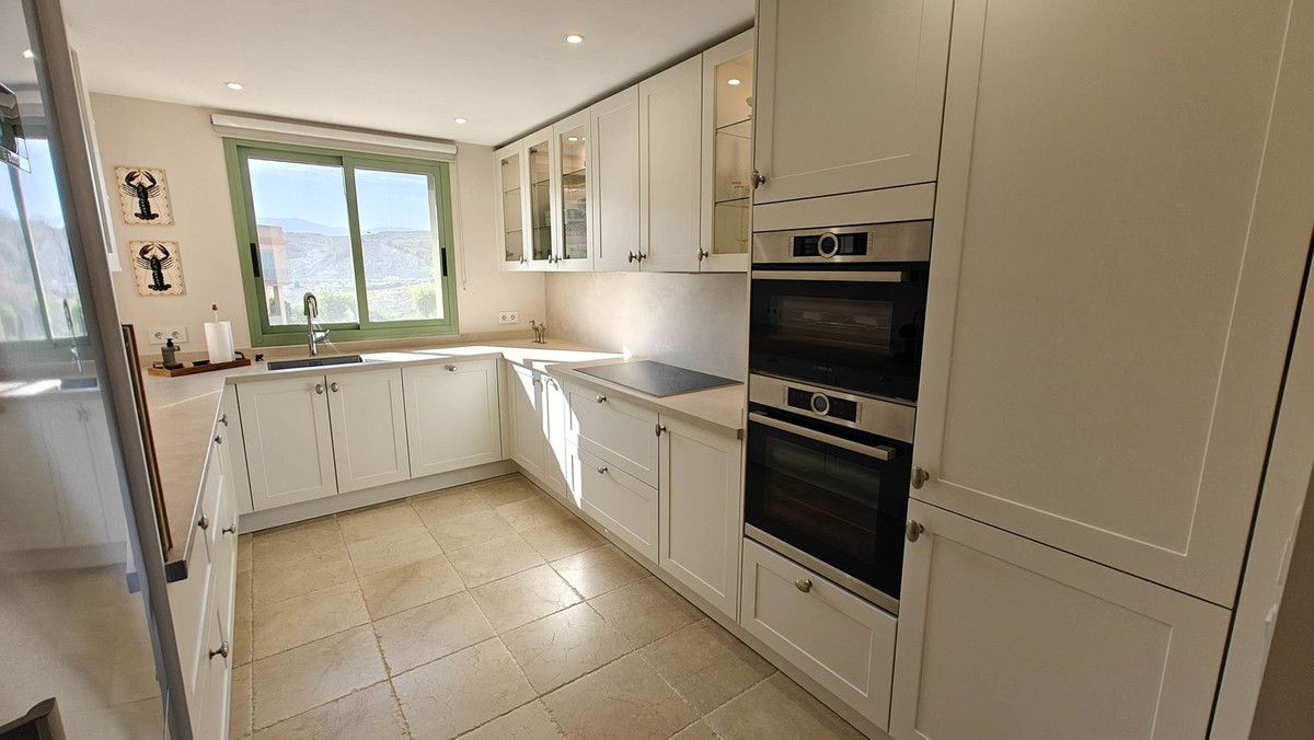 Appartement te koop in Los Flamingos | 3 slaapkamers H5132203