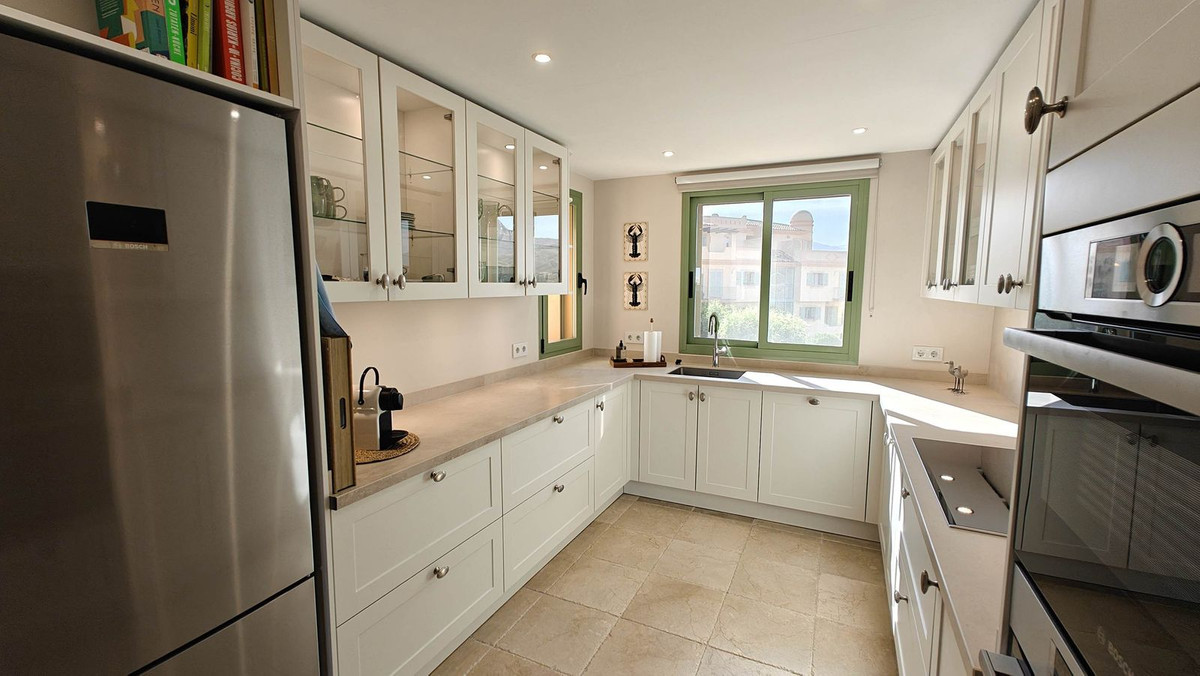 Appartement te koop in Los Flamingos | 3 slaapkamers H5132203