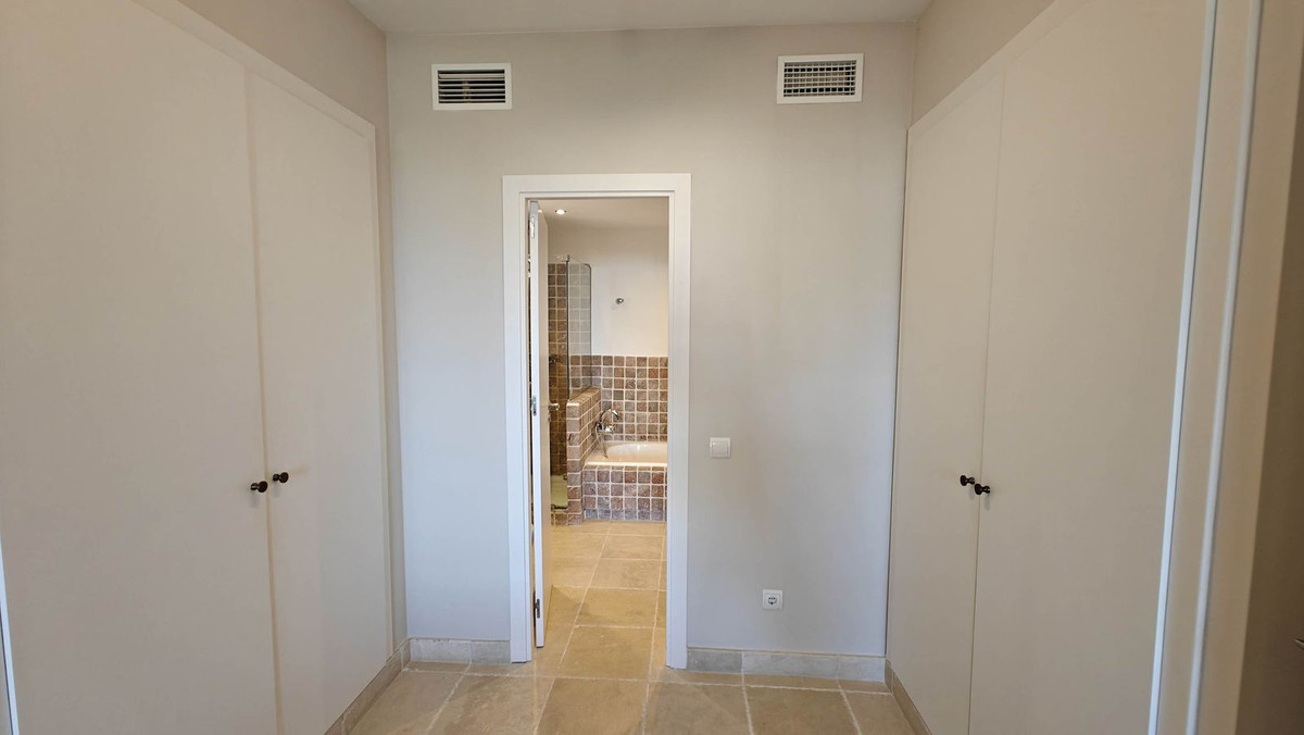 Appartement te koop in Los Flamingos | 3 slaapkamers H5132203