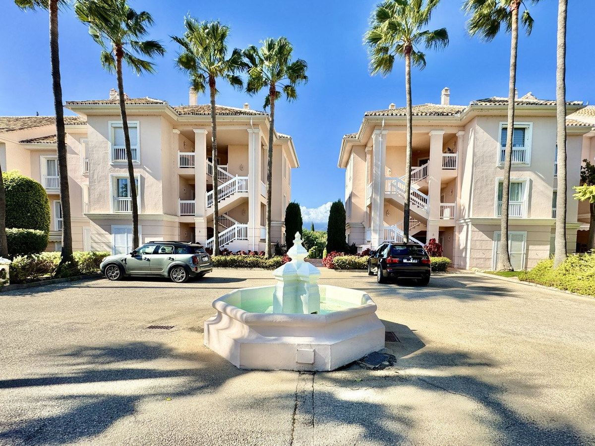 Appartement te koop in Los Flamingos | 3 slaapkamers H5215249