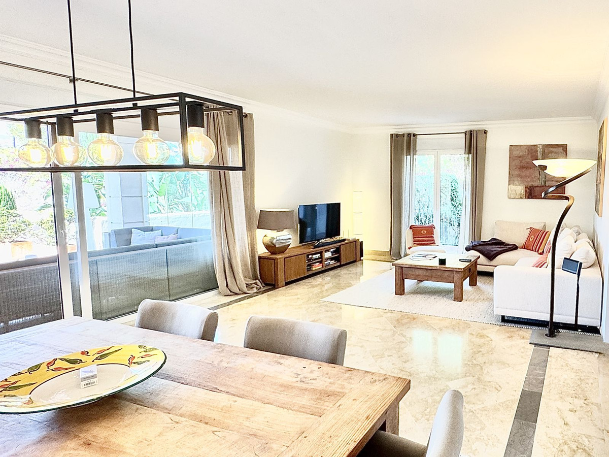 Appartement te koop in Los Flamingos | 3 slaapkamers H5215249