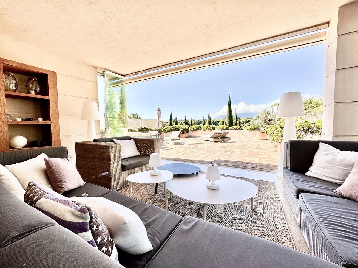 Appartement te koop in Los Flamingos | 3 slaapkamers H5215249