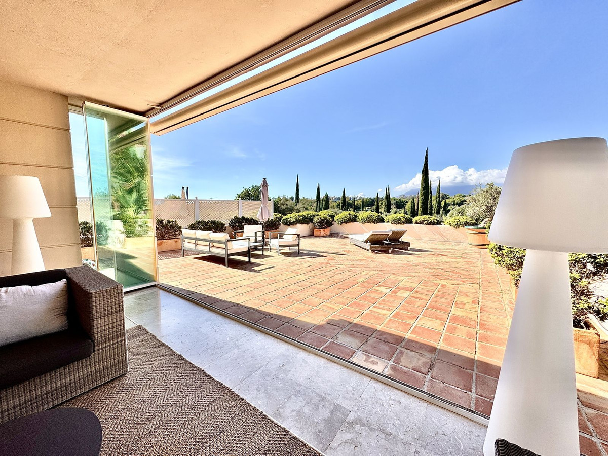 Appartement te koop in Los Flamingos | 3 slaapkamers H5215249