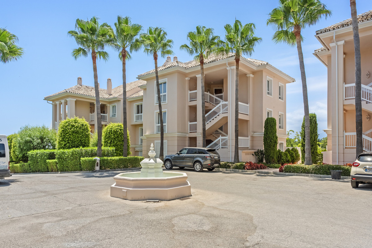 Appartement te koop in Los Flamingos | 1 slaapkamers H5236981