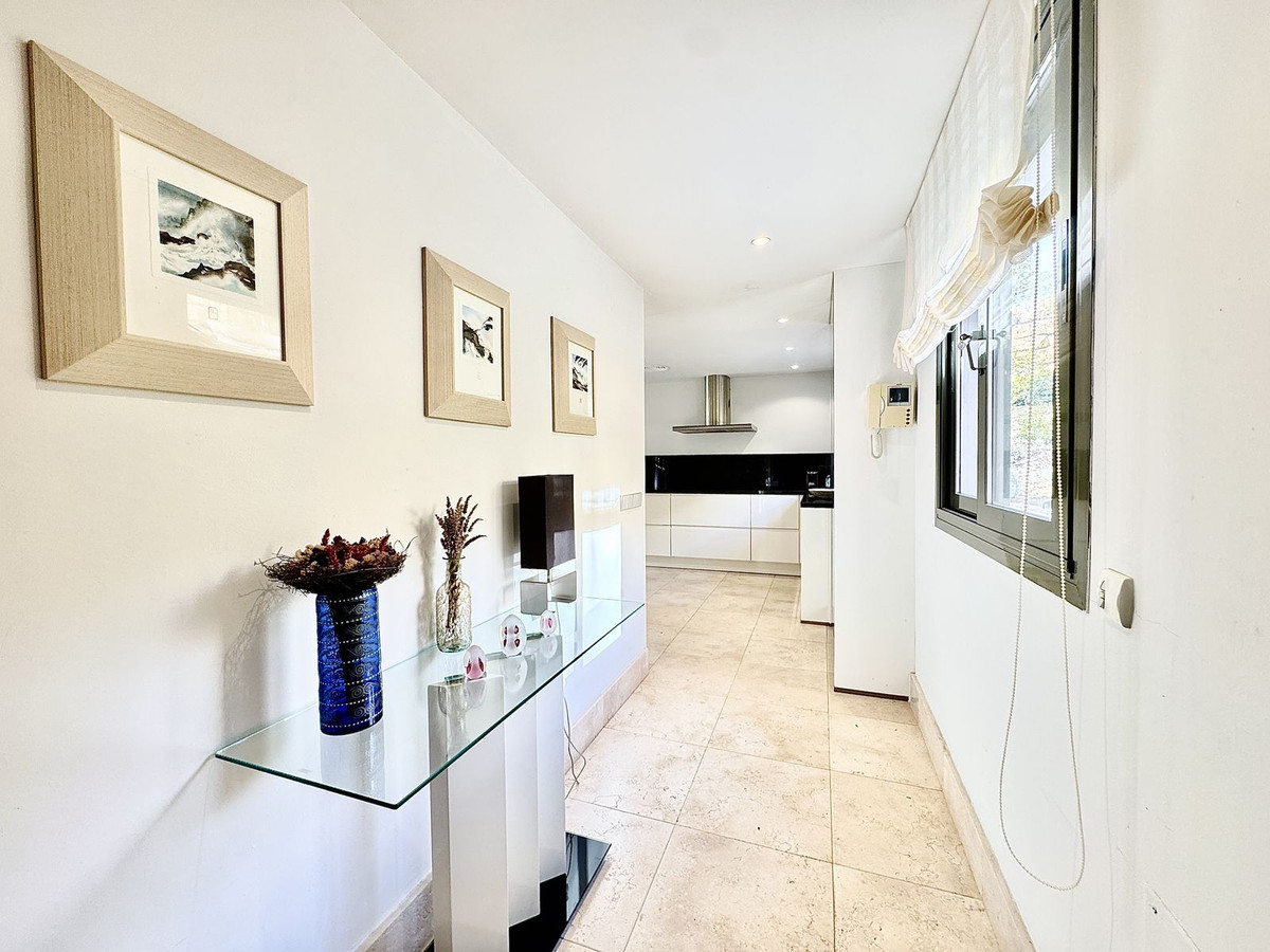 Appartement te koop in Los Flamingos | 2 slaapkamers H5237695