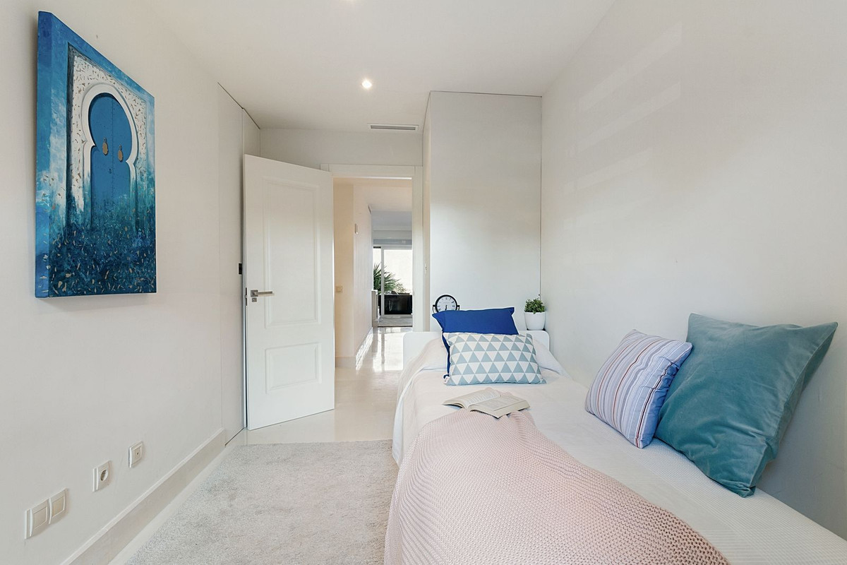 Appartement te koop in Los Flamingos | 2 slaapkamers H5250460