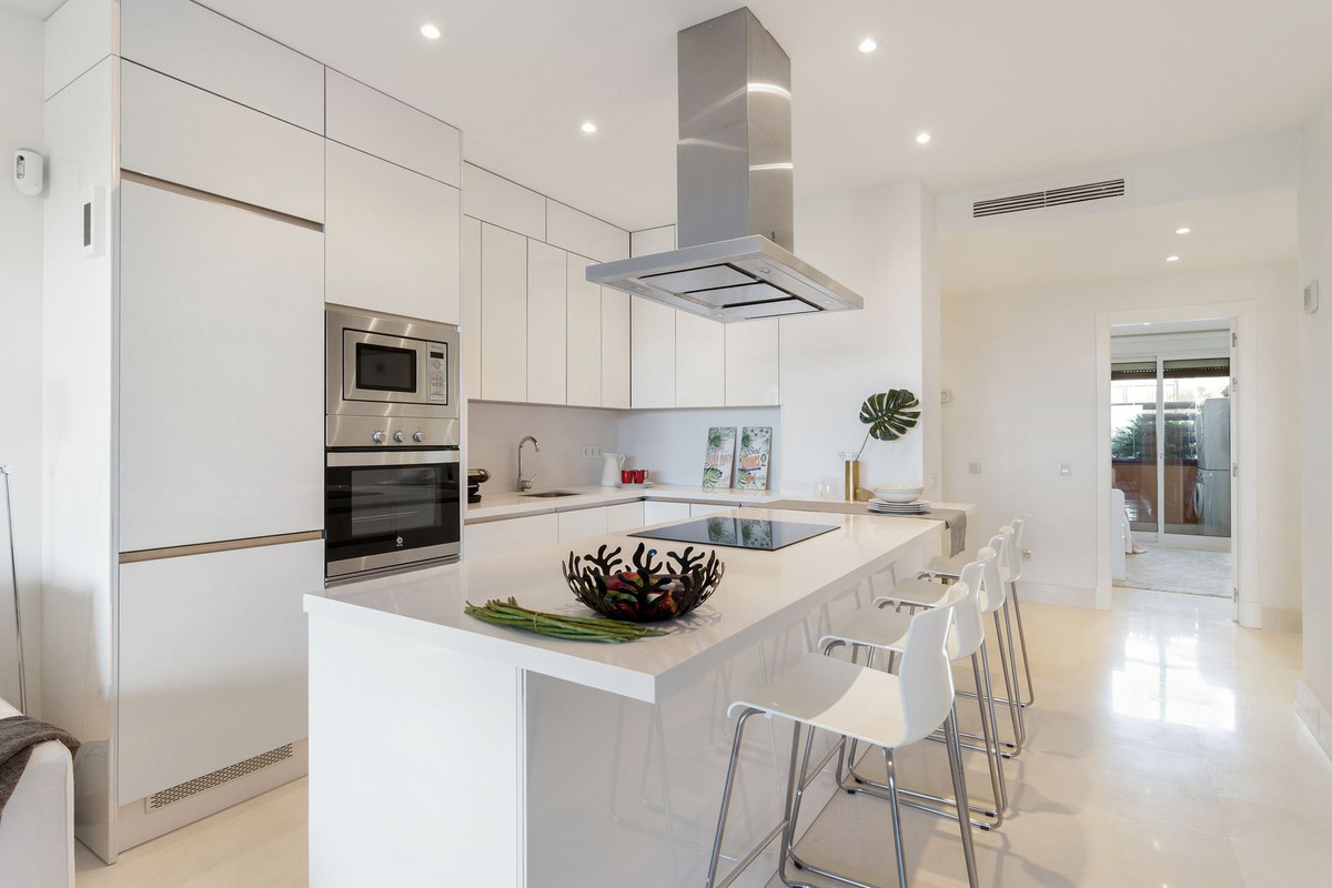 Appartement te koop in Los Flamingos | 2 slaapkamers H5250460