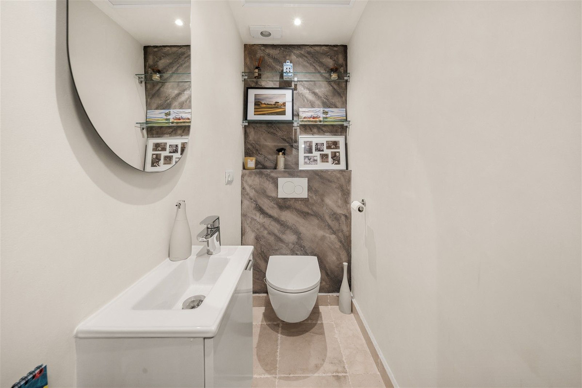 Appartement te koop in Los Flamingos | 4 slaapkamers H5347153