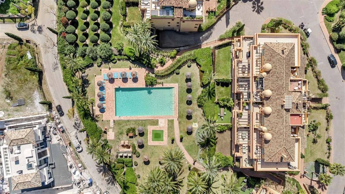 Appartement te koop in Los Flamingos | 4 slaapkamers H5347153