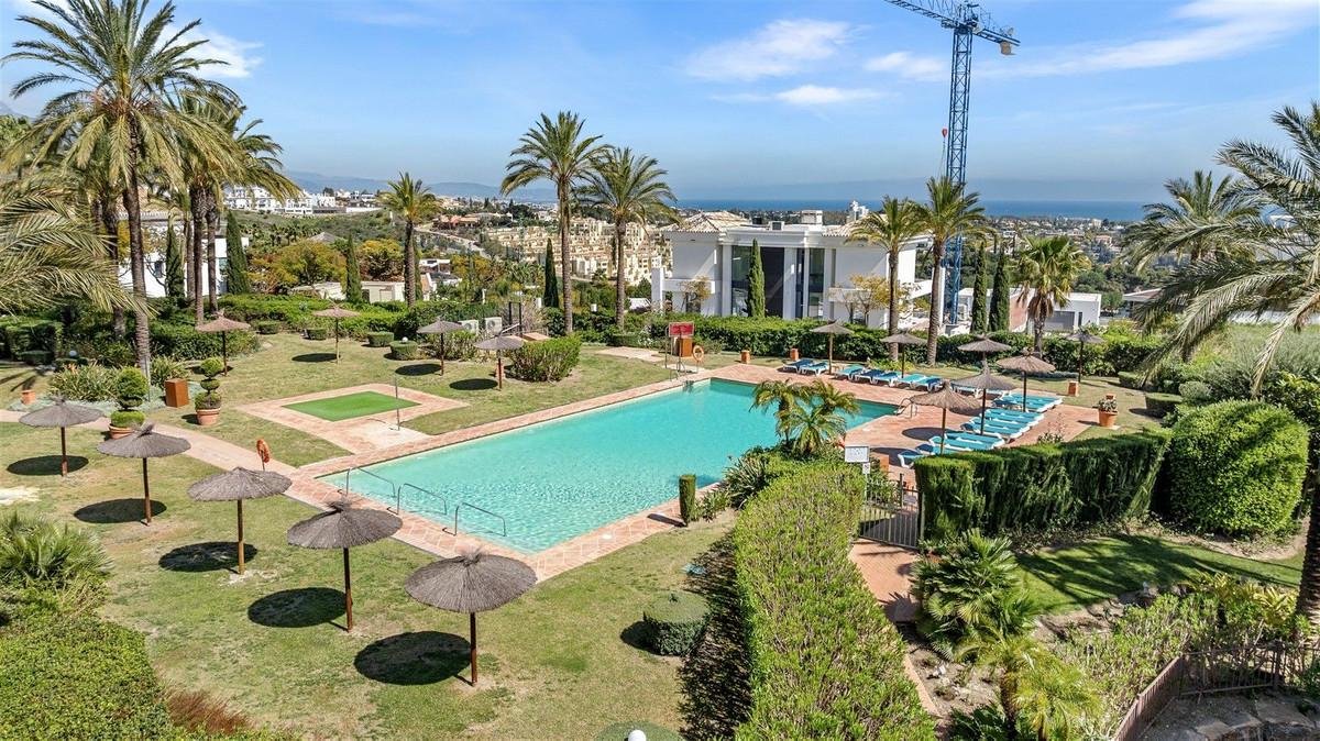 Appartement te koop in Los Flamingos | 4 slaapkamers H5347153