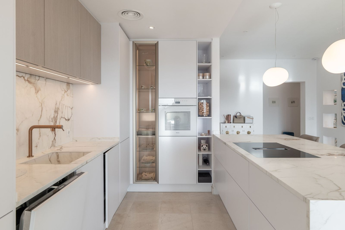 Appartement te koop in Los Flamingos | 4 slaapkamers H5351374