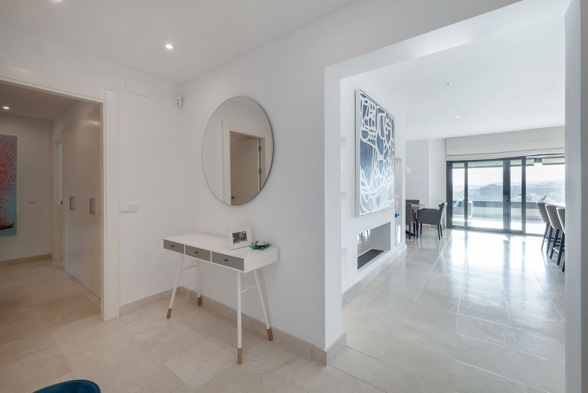 Appartement te koop in Los Flamingos | 4 slaapkamers H5351374