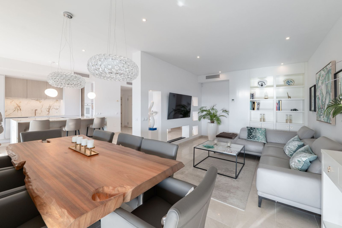 Appartement te koop in Los Flamingos | 4 slaapkamers H5351374