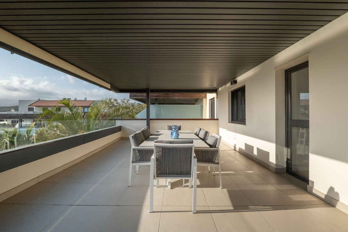 Appartement te koop in Los Flamingos | 4 slaapkamers H5351374