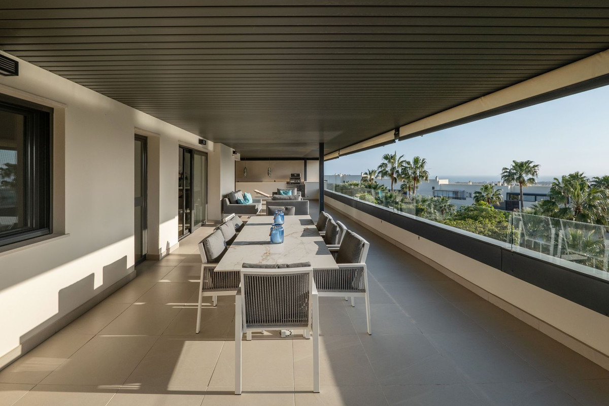 Appartement te koop in Los Flamingos | 4 slaapkamers H5351374