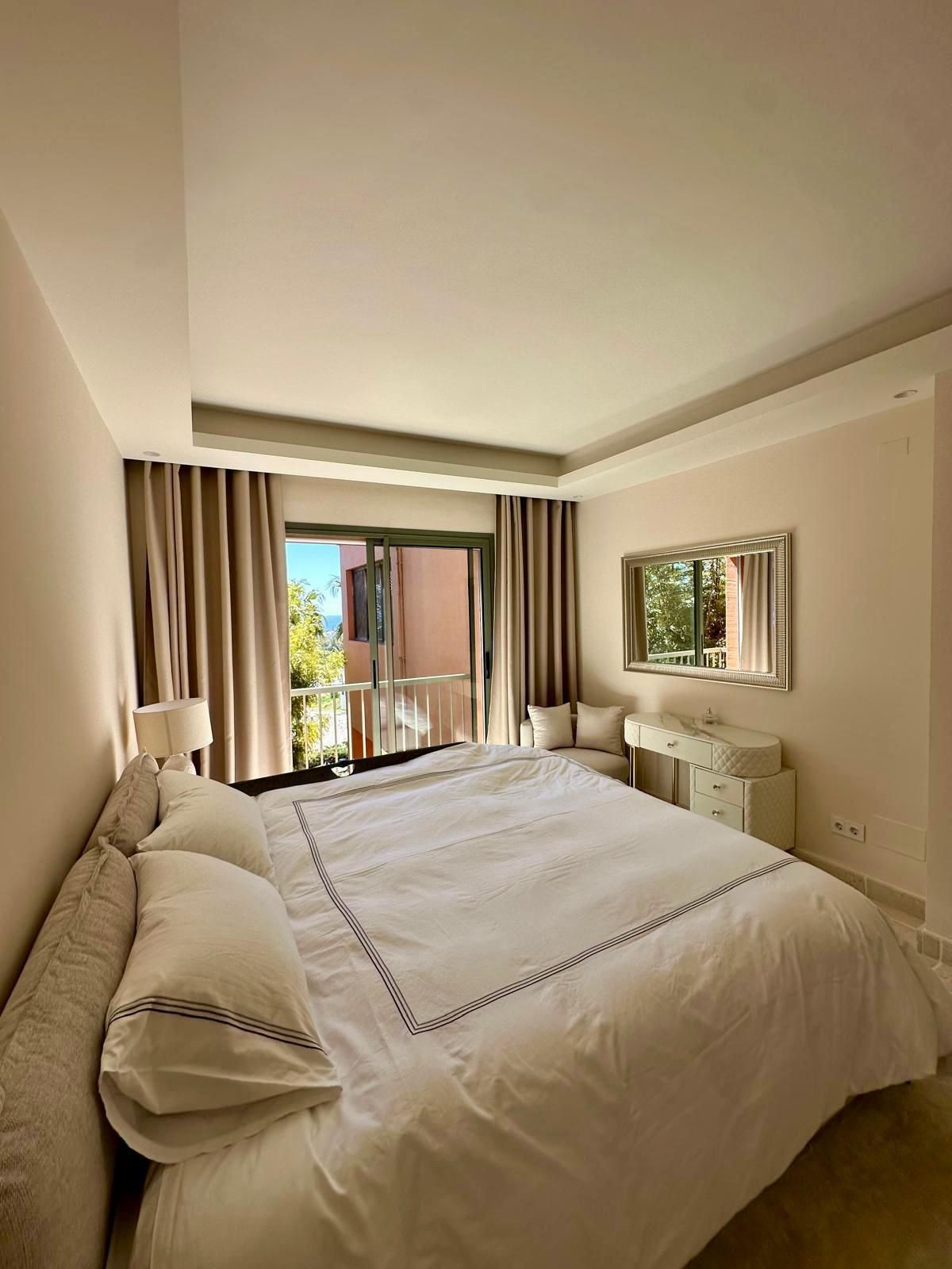 Appartement te koop in Los Flamingos | 3 slaapkamers H5357353