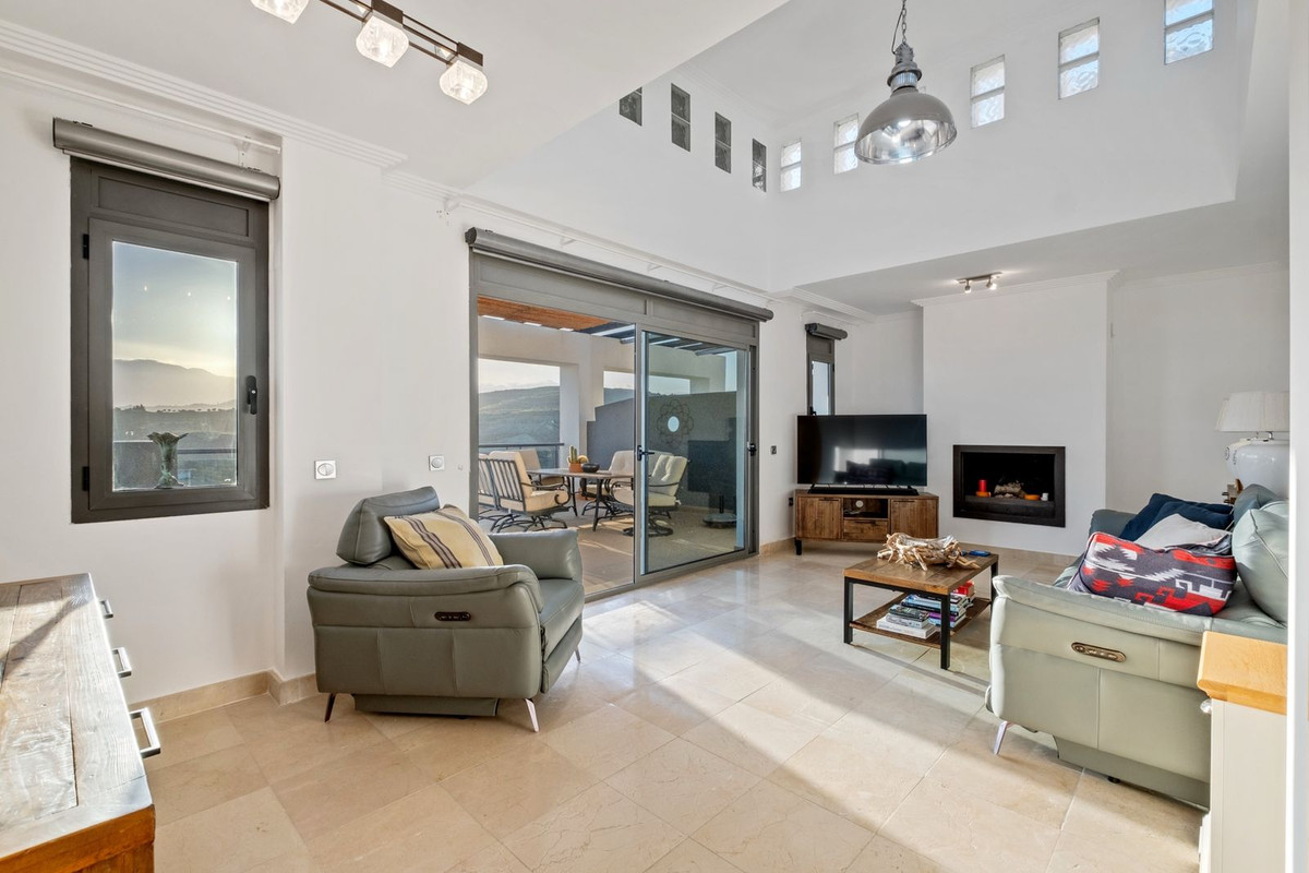 Appartement te koop in Los Flamingos | 3 slaapkamers H5372905
