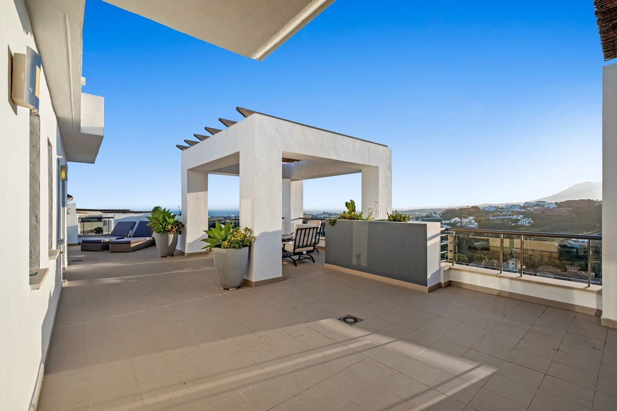 Appartement te koop in Los Flamingos | 3 slaapkamers H5372905