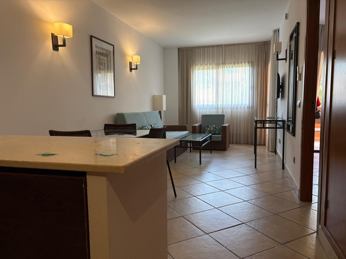 Appartement te koop in Los Flamingos | 1 slaapkamers H5398393