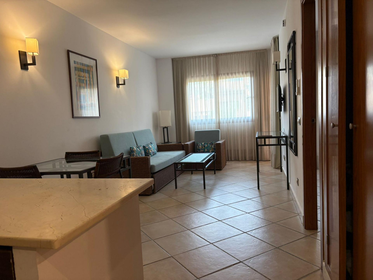 Appartement te koop in Los Flamingos | 1 slaapkamers H5398393