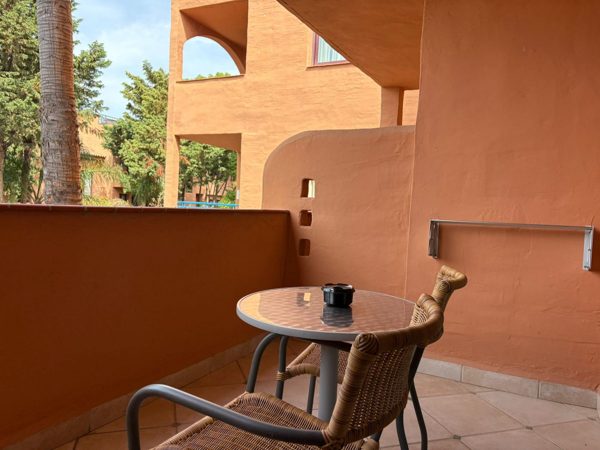 Appartement te koop in Los Flamingos | 1 slaapkamers H5398393