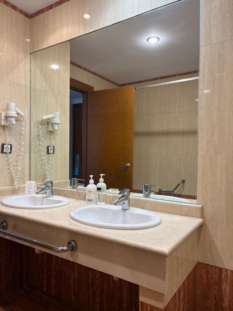 Appartement te koop in Los Flamingos | 1 slaapkamers H5398393