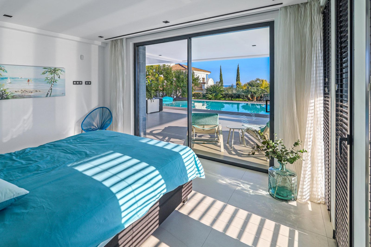 Appartement te koop in Los Flamingos | 6 slaapkamers H5401039