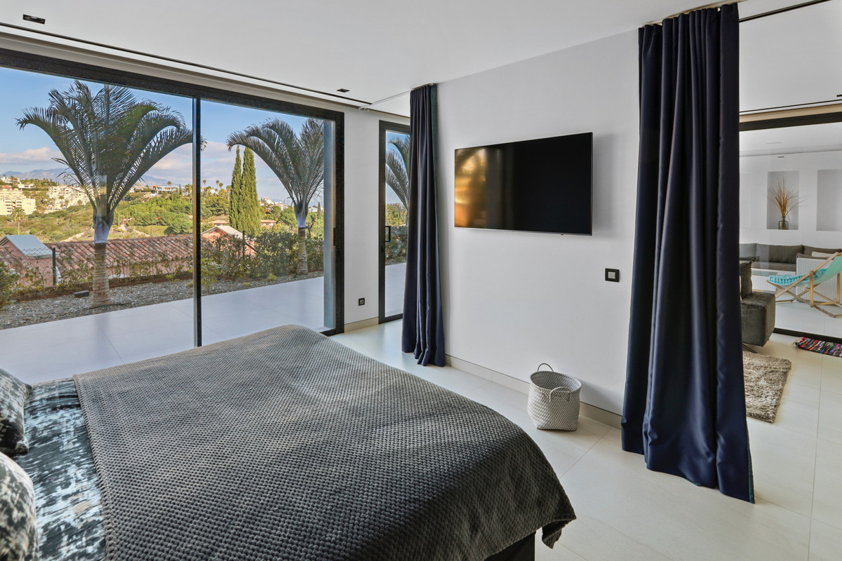 Appartement te koop in Los Flamingos | 6 slaapkamers H5444491