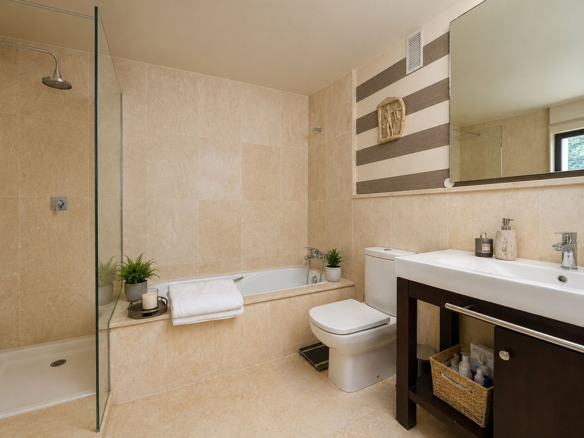 Appartement te koop in Los Flamingos | 2 slaapkamers H5450410