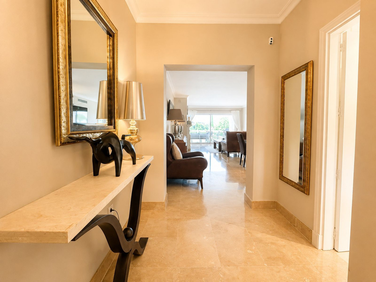 Appartement te koop in Los Flamingos | 2 slaapkamers H5463109