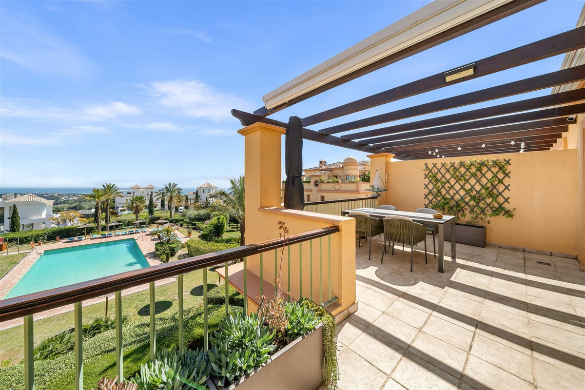 Appartement te koop in Los Flamingos | 4 slaapkamers H5502853