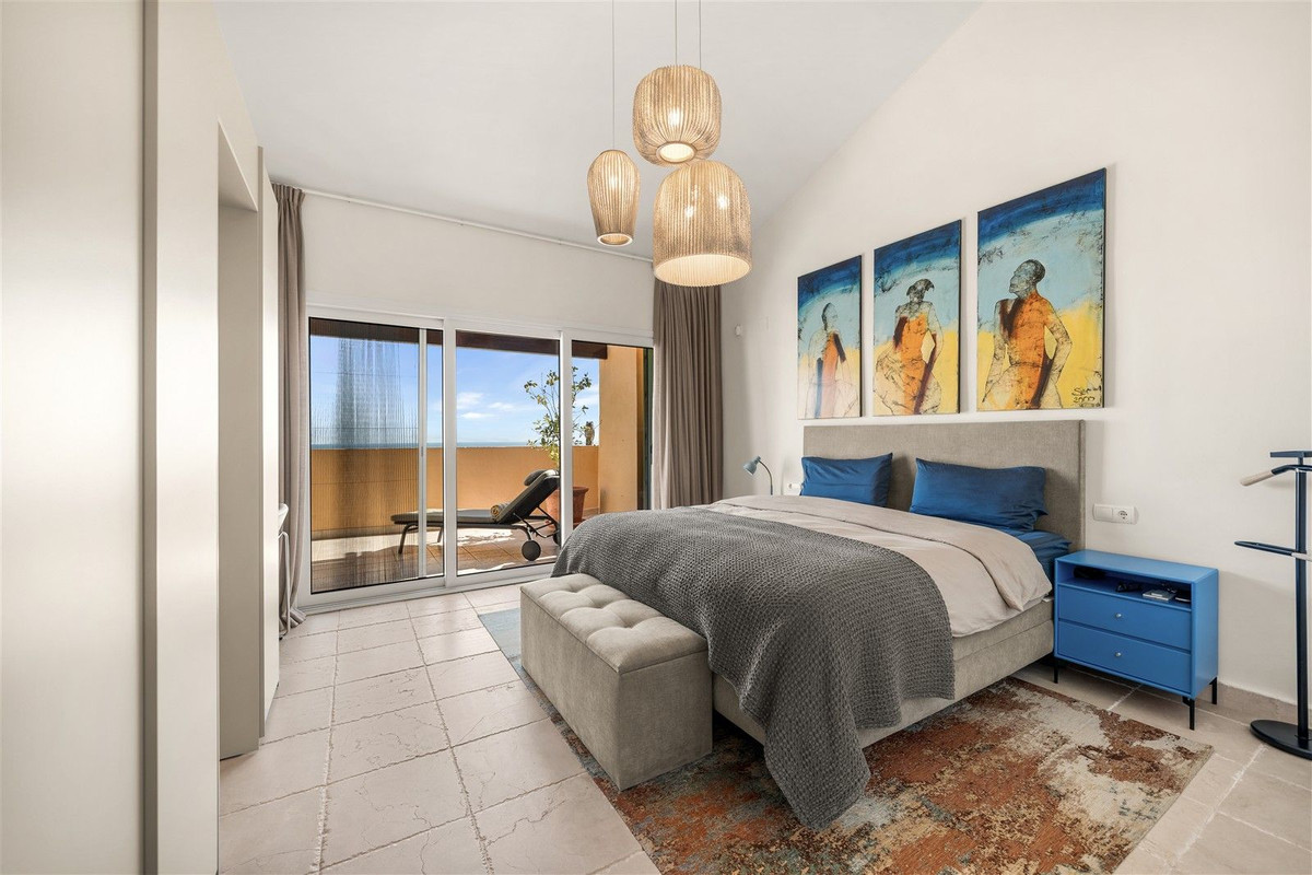 Appartement te koop in Los Flamingos | 4 slaapkamers H5502853
