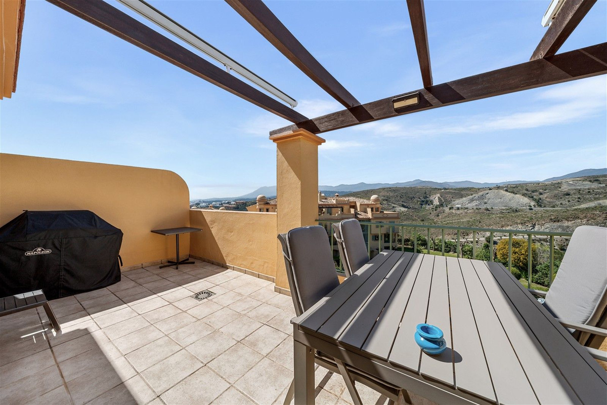 Appartement te koop in Los Flamingos | 4 slaapkamers H5502853