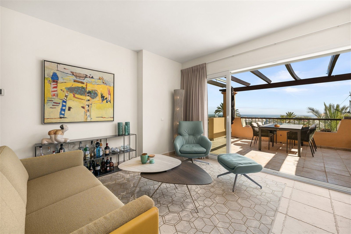 Appartement te koop in Los Flamingos | 4 slaapkamers H5502853