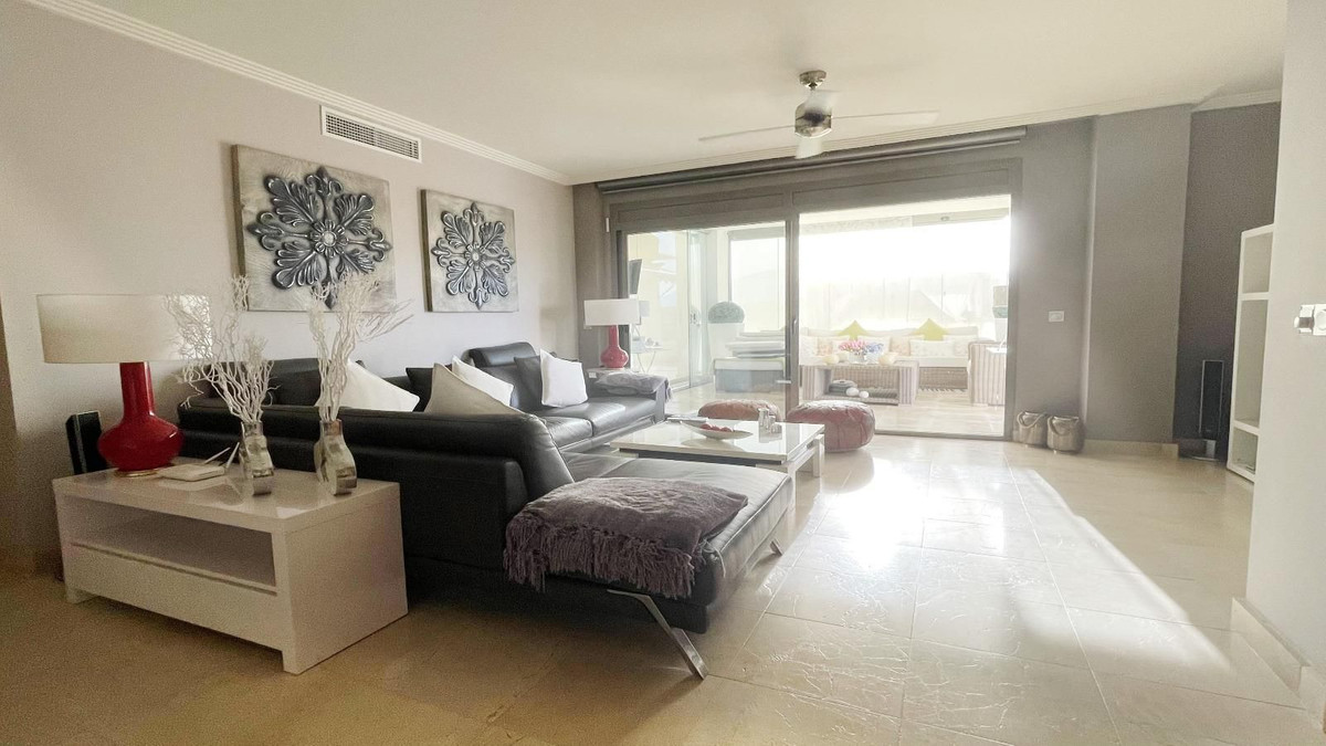 Appartement te koop in Los Flamingos | 3 slaapkamers H5513434
