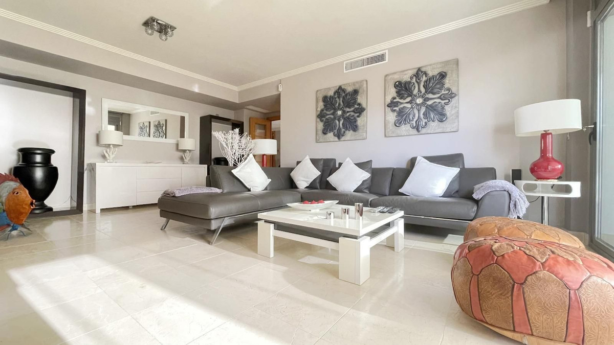Appartement te koop in Los Flamingos | 3 slaapkamers H5513434