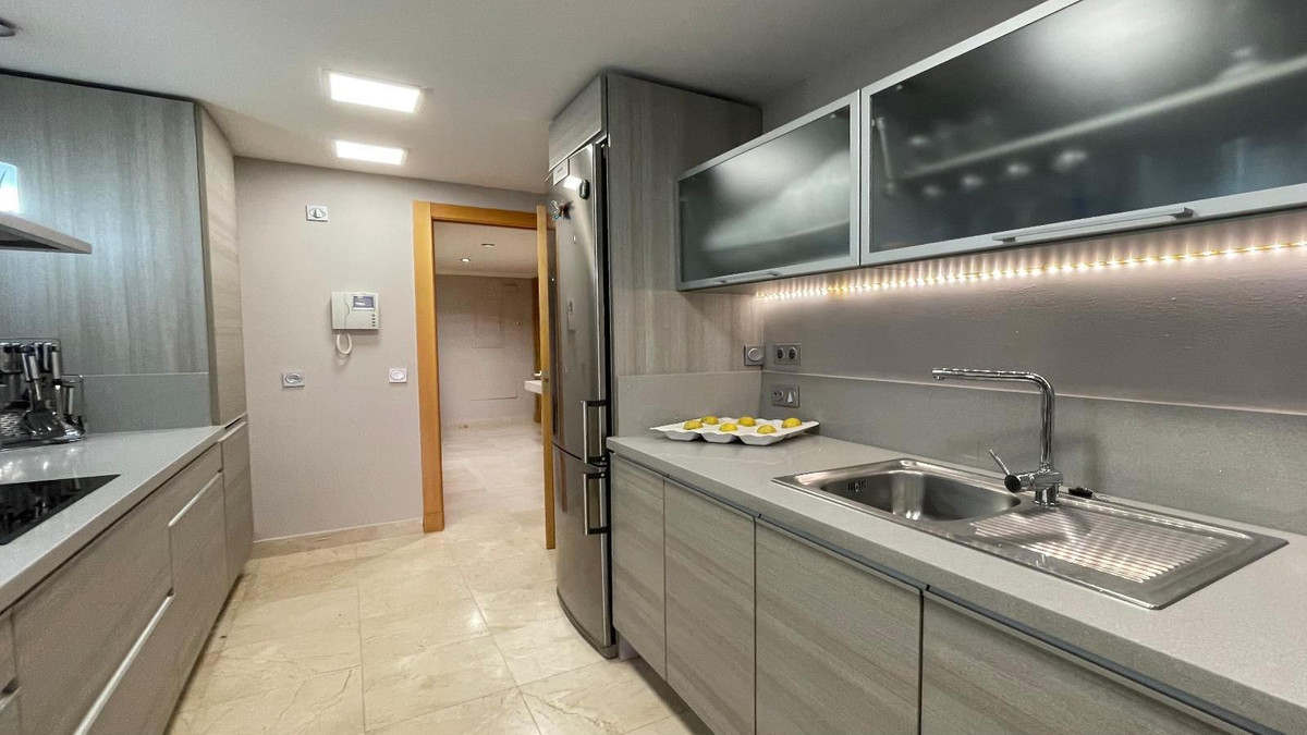 Appartement te koop in Los Flamingos | 3 slaapkamers H5513434