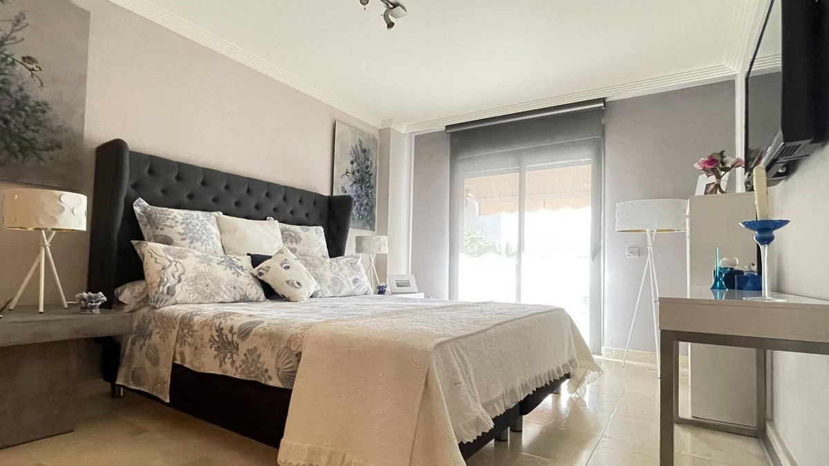 Appartement te koop in Los Flamingos | 3 slaapkamers H5513434