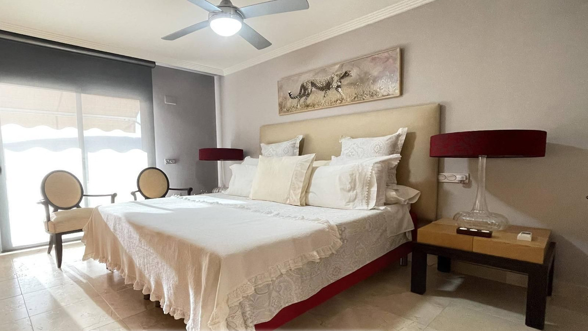 Appartement te koop in Los Flamingos | 3 slaapkamers H5513434