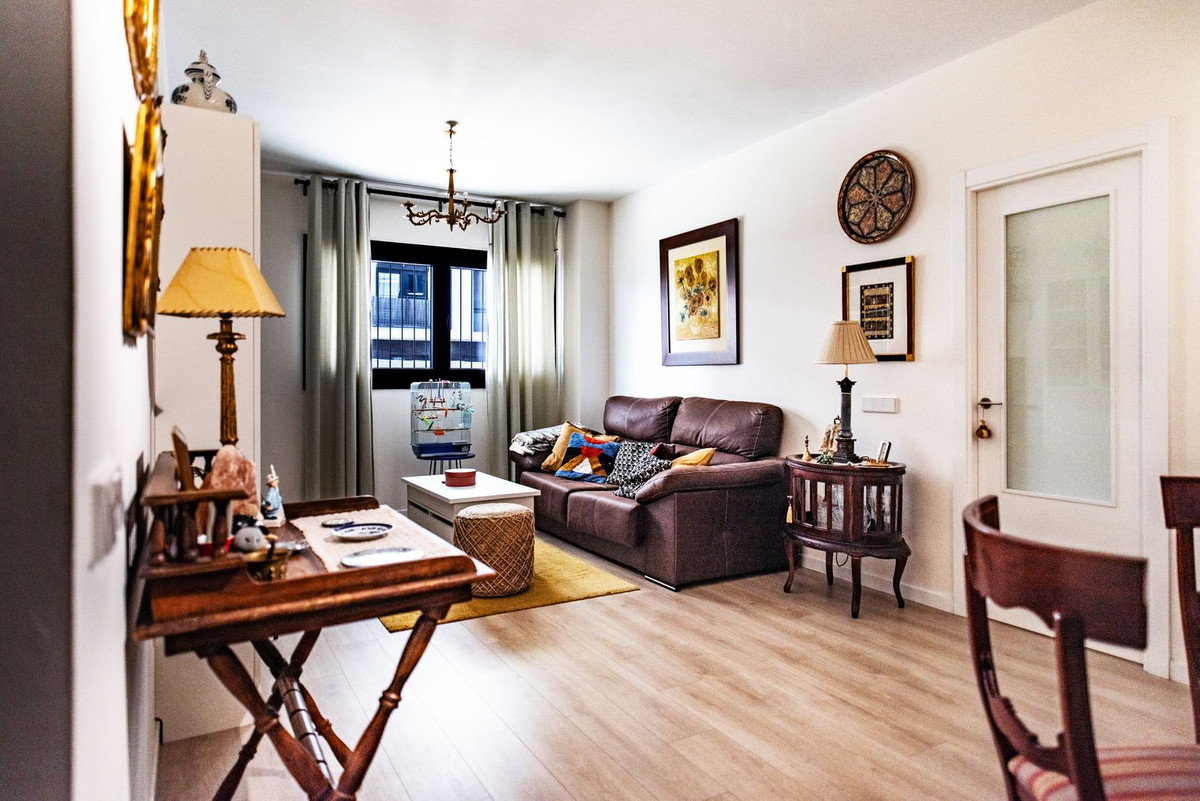 Apartment te koop in Los Guindos | 2 slaapkamers H5003947