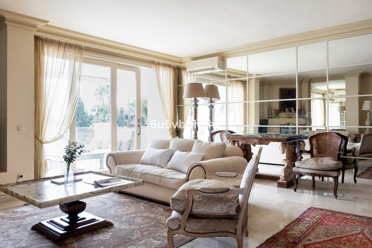 Penthouse te koop in Los Monteros | 3 slaapkamers H4884940