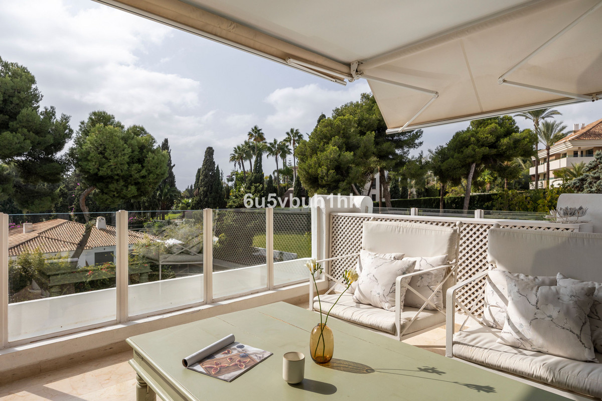 Penthouse te koop in Los Monteros | 3 slaapkamers H4884940