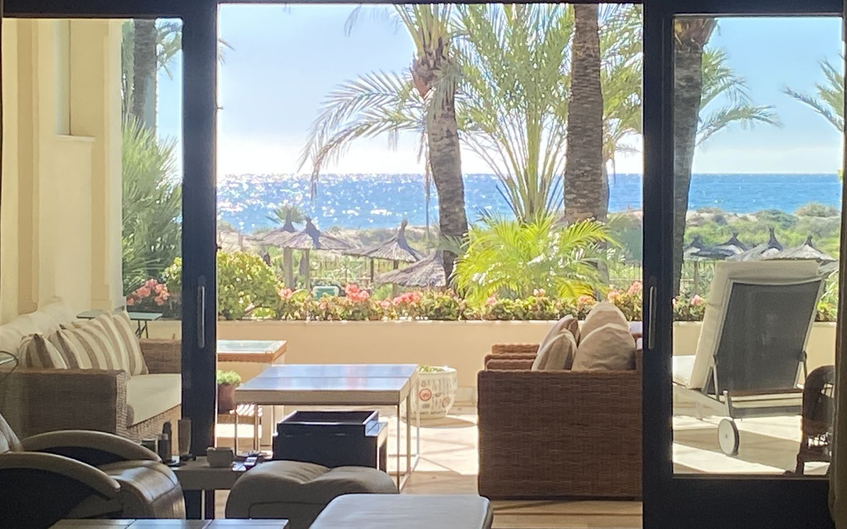 Begane grond appartement in Los Monteros-19