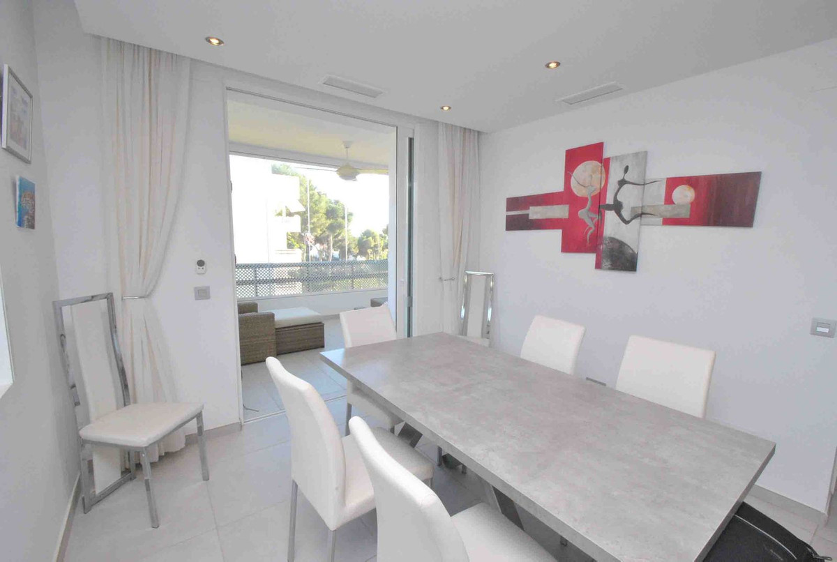 Tussenverdieping Appartement in Los Monteros-5